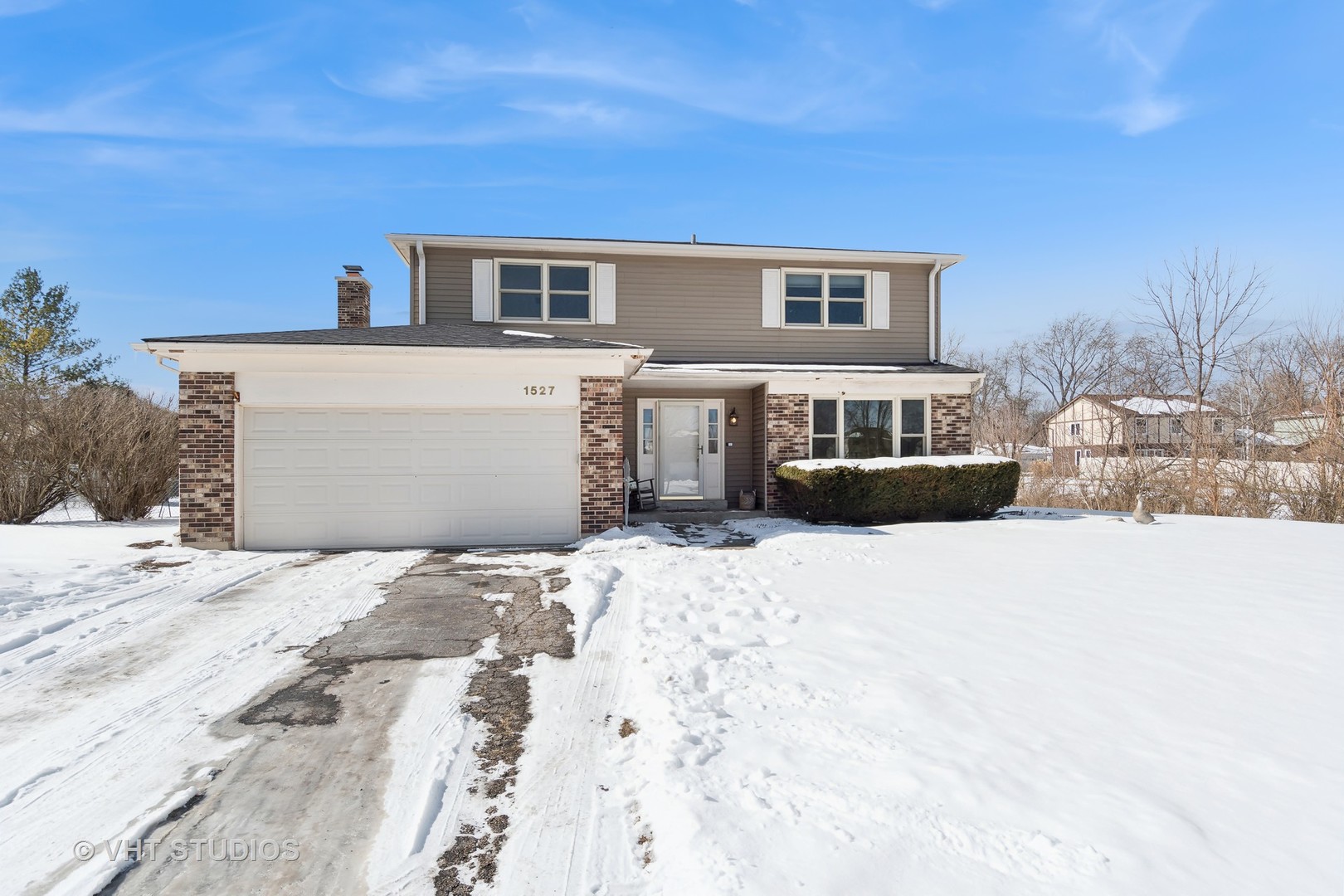 1527 Windsor Court Property Photo