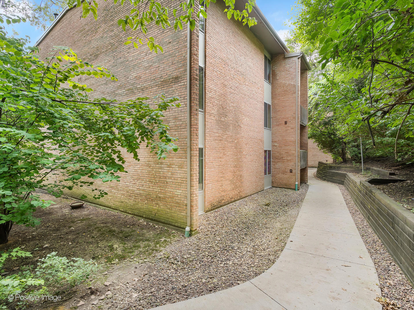 5900 Forest View Road 3a Property Photo 1