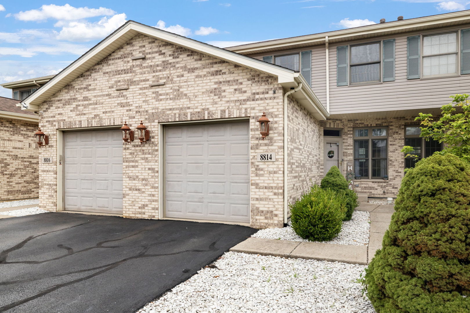 8814 W 83rd Place Property Photo