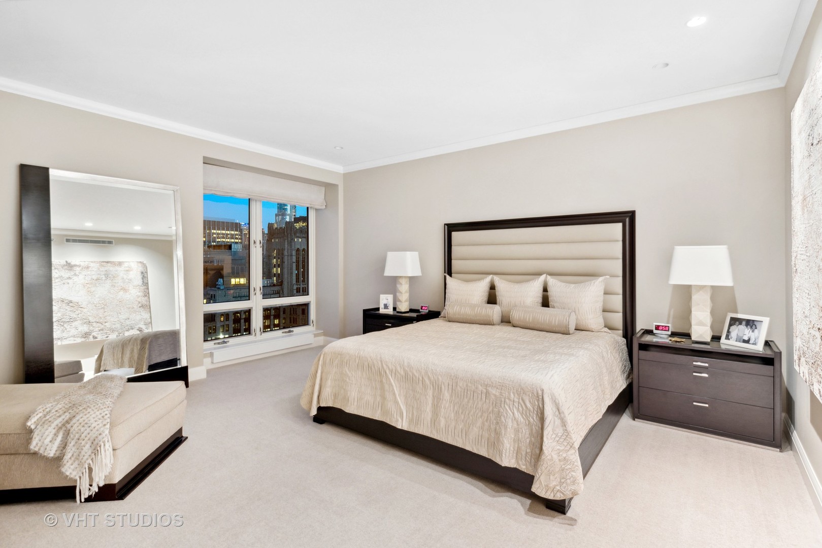 840 N Lake Shore Drive 2102 Property Photo 17