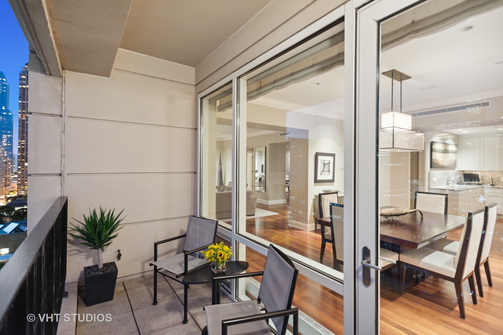 840 N Lake Shore Drive 2102 Property Photo 18