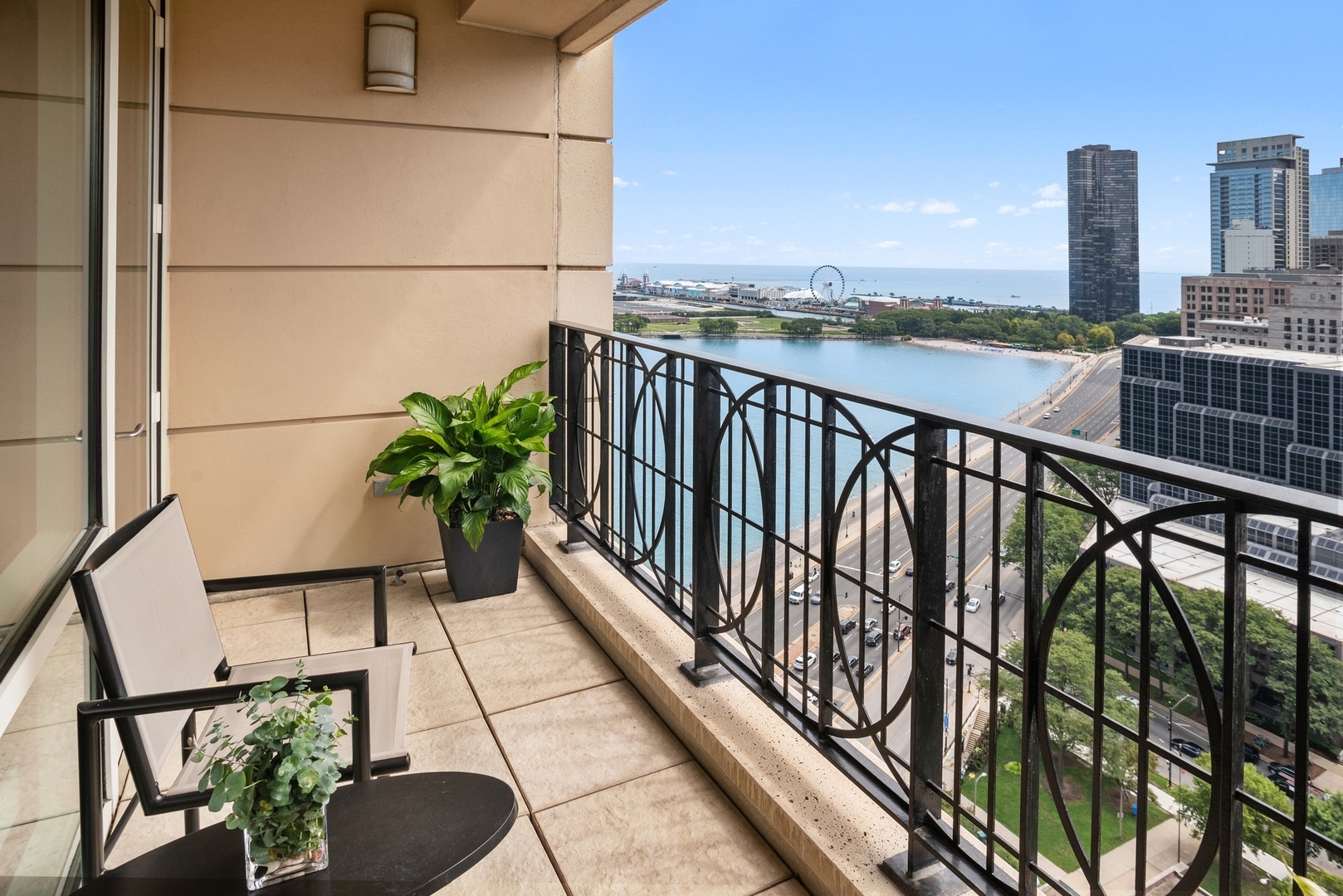 840 N Lake Shore Drive 2102 Property Photo 34