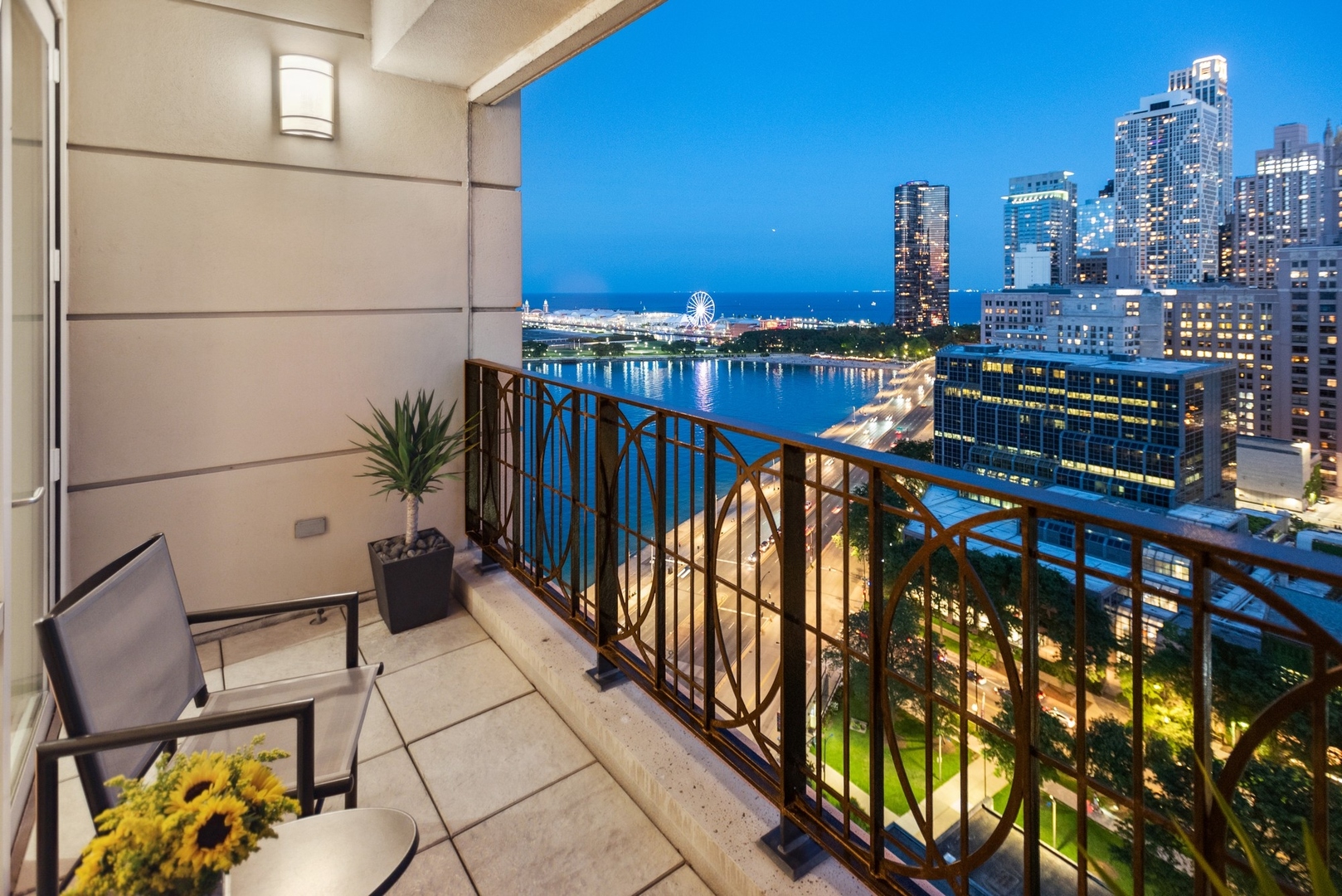 840 N Lake Shore Drive 2102 Property Photo 47
