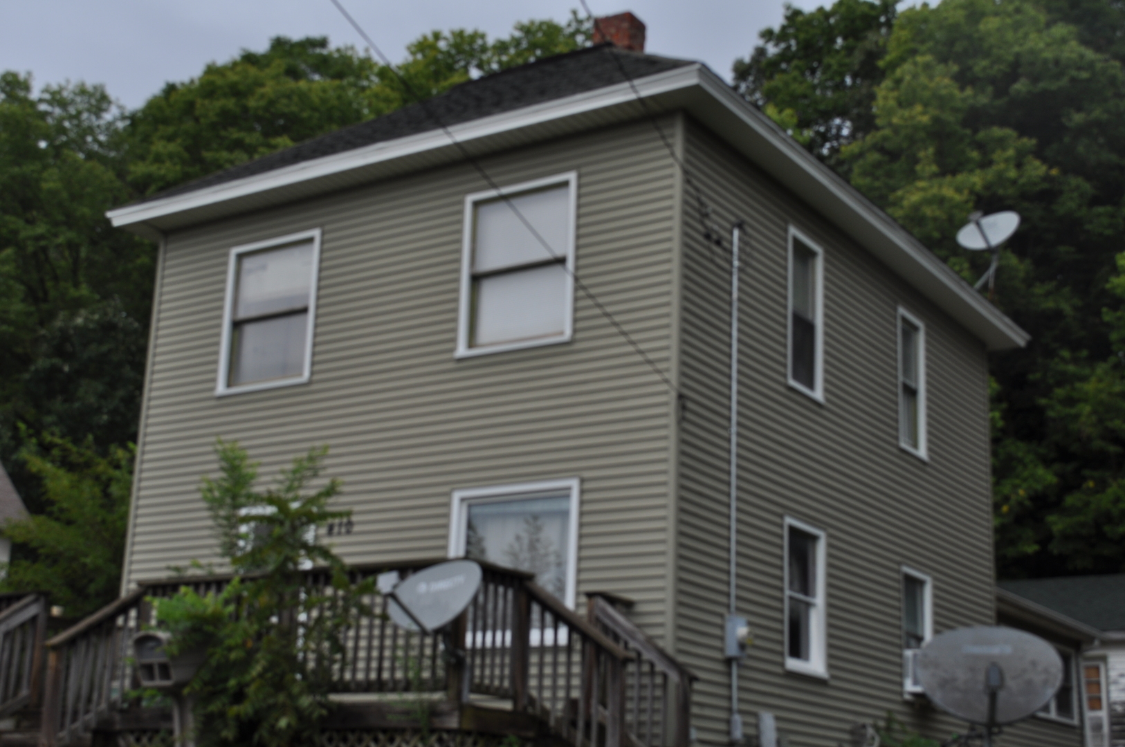 410 E Bluff Street Property Photo 1