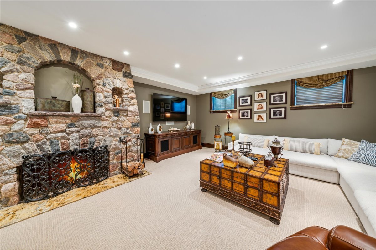 3505 Haweswood Drive Property Photo 42