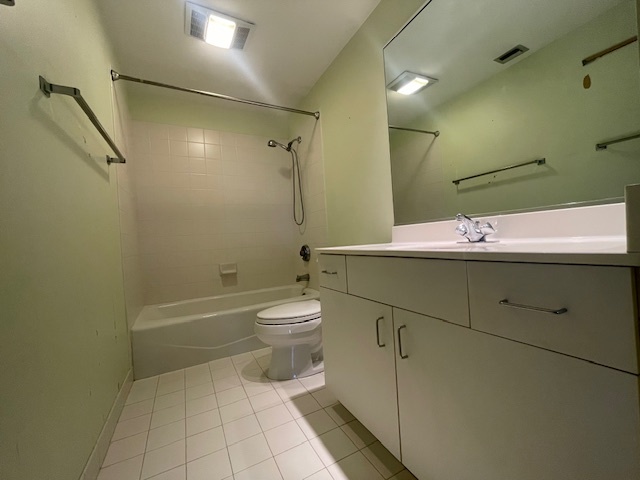 4545 W Touhy Avenue 103 Property Photo 12