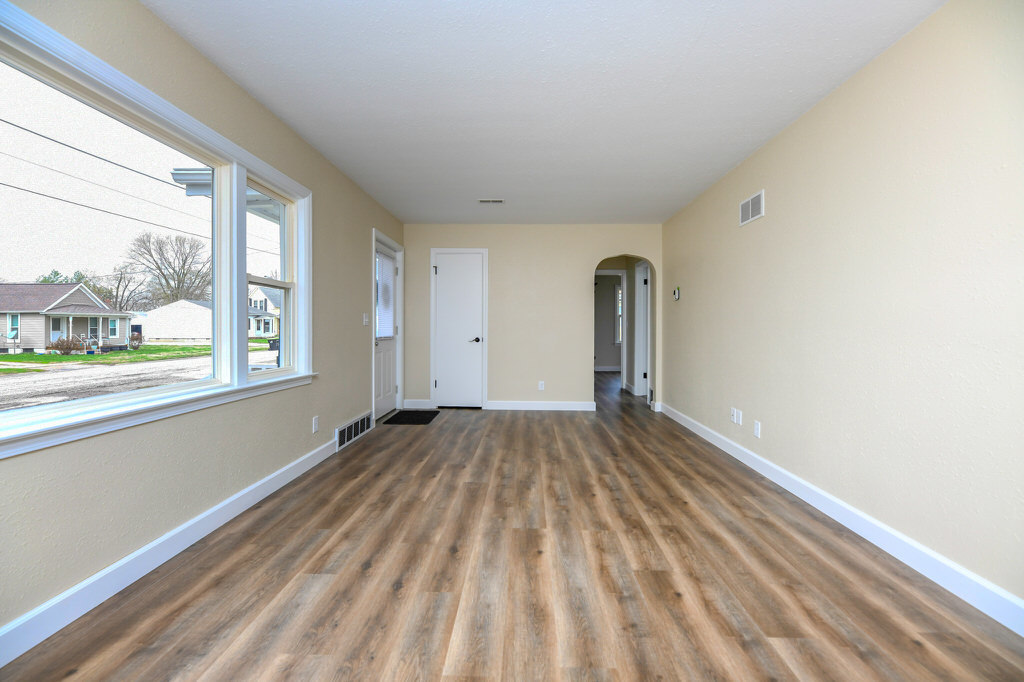 328 S Warren Street Property Photo 5