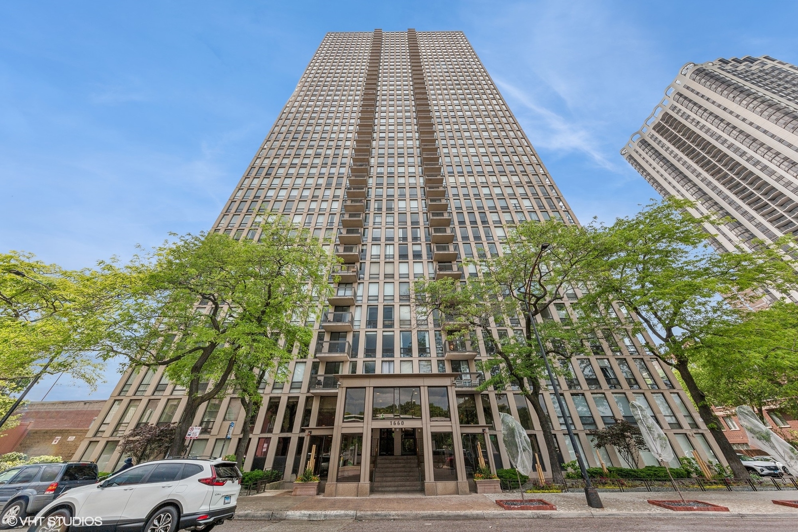 1660 N Lasalle Street 2202 Property Photo 1