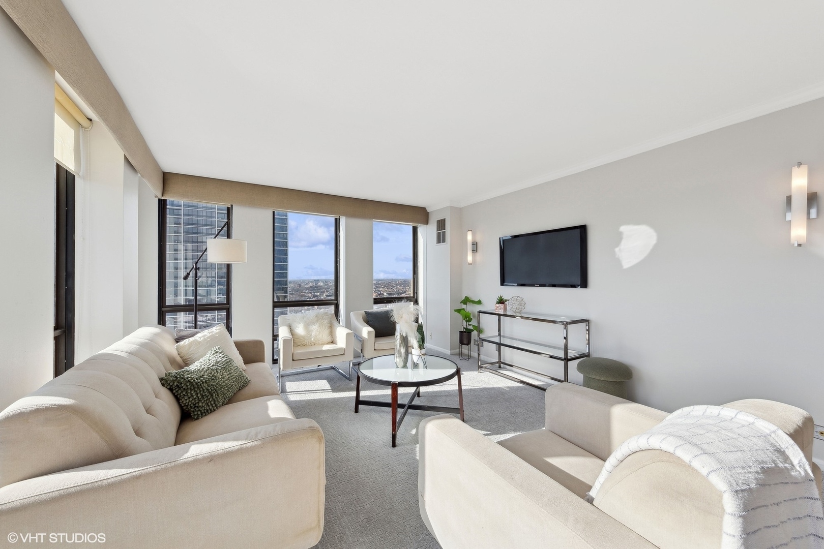 1660 N Lasalle Street 2202 Property Photo 6