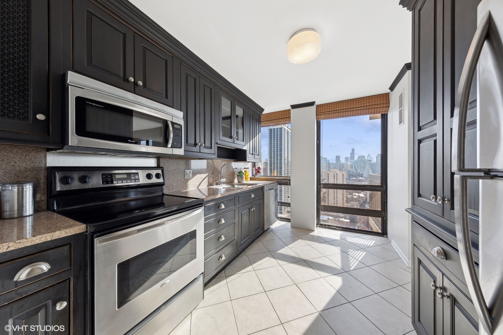 1660 N Lasalle Street 2202 Property Photo 9