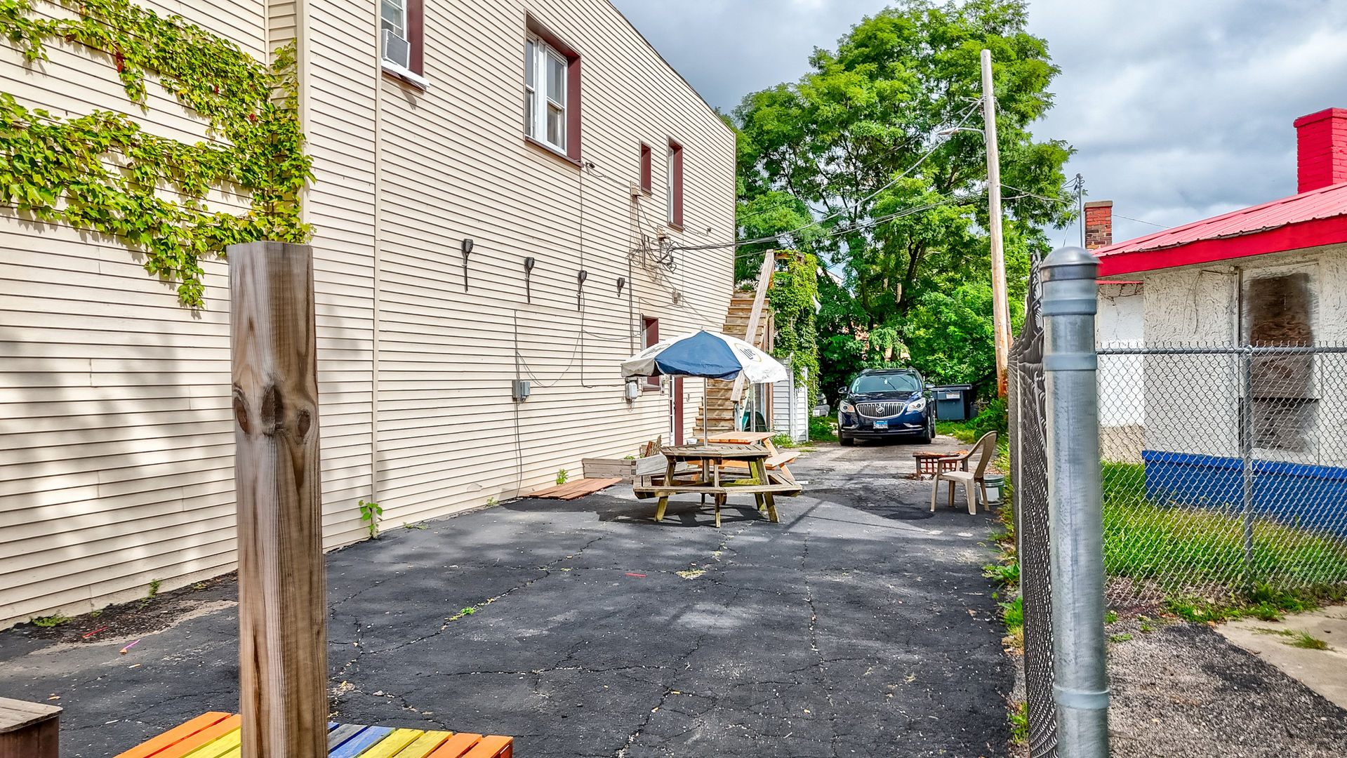 945 1st Street Property Photo 4