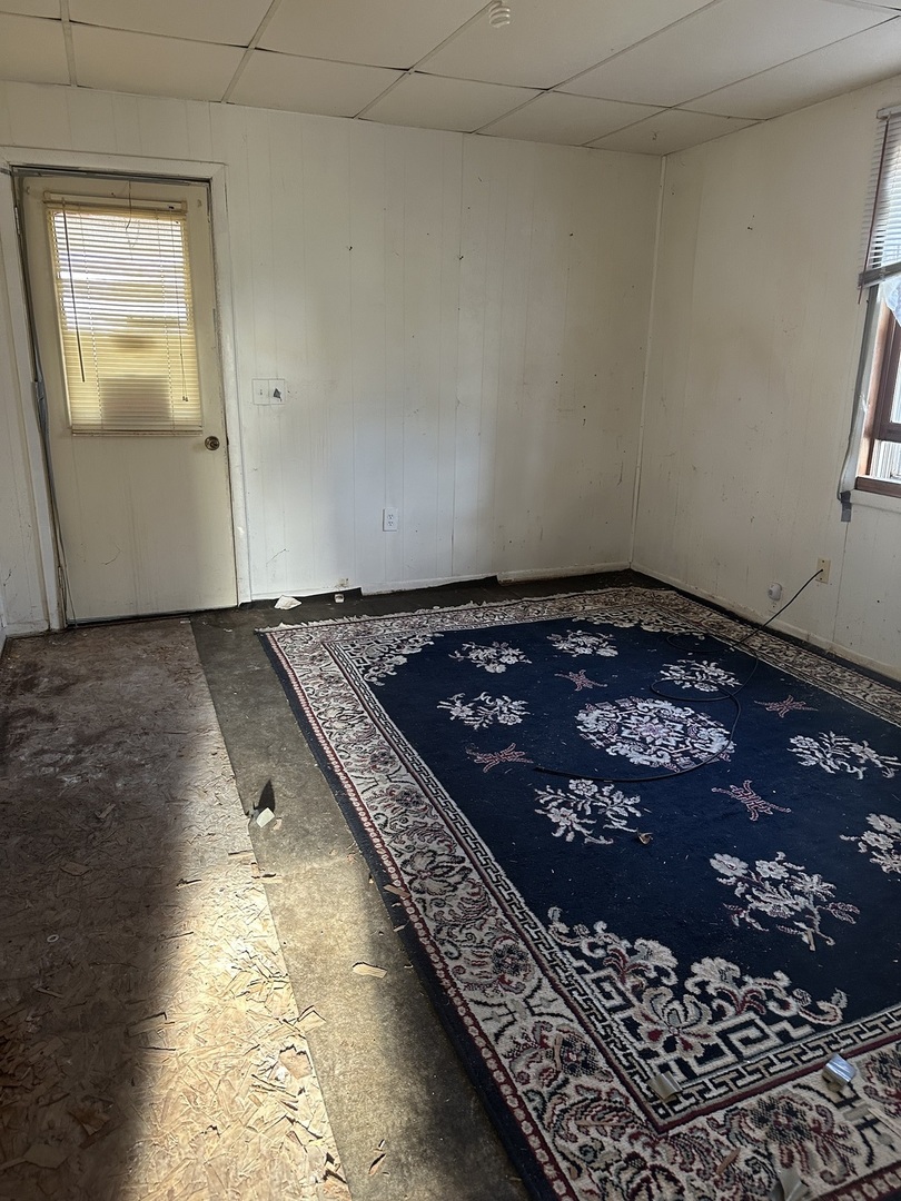 320 S Main Street Property Photo 10