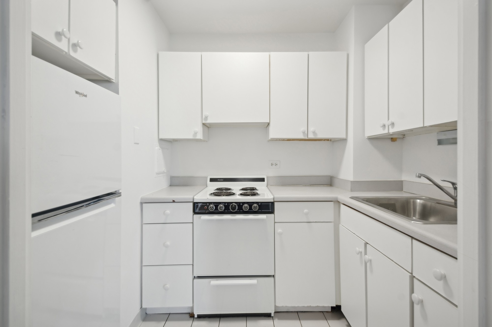 260 E Chestnut Street 609 Property Photo 5