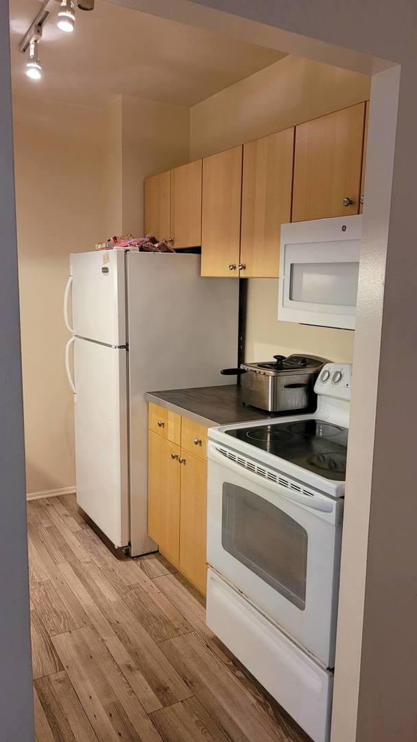 680 S Federal Street 204 Property Photo 3