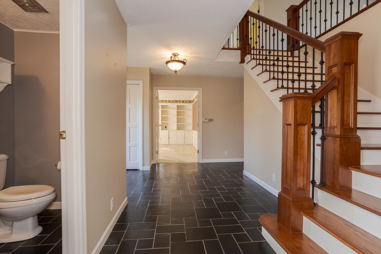 40 Country Club Place Property Photo 11
