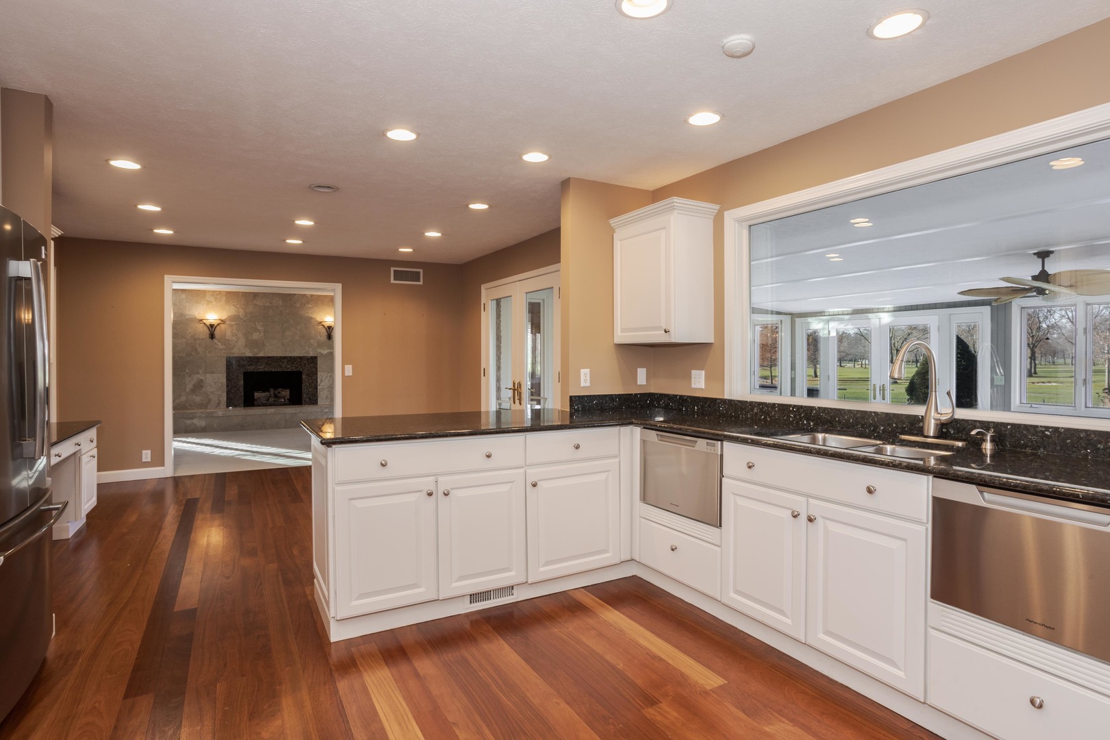 40 Country Club Place Property Photo 12