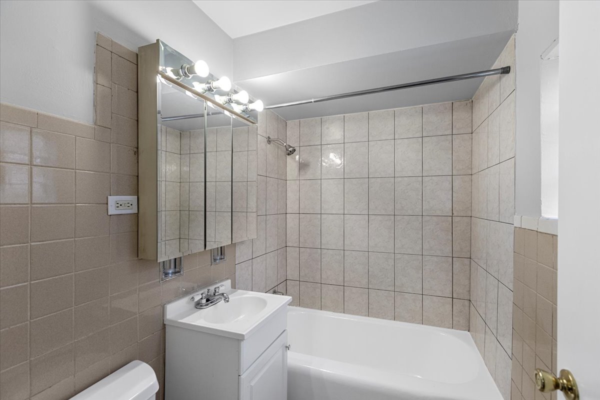 6250 W 64th Place 104 Property Photo 5