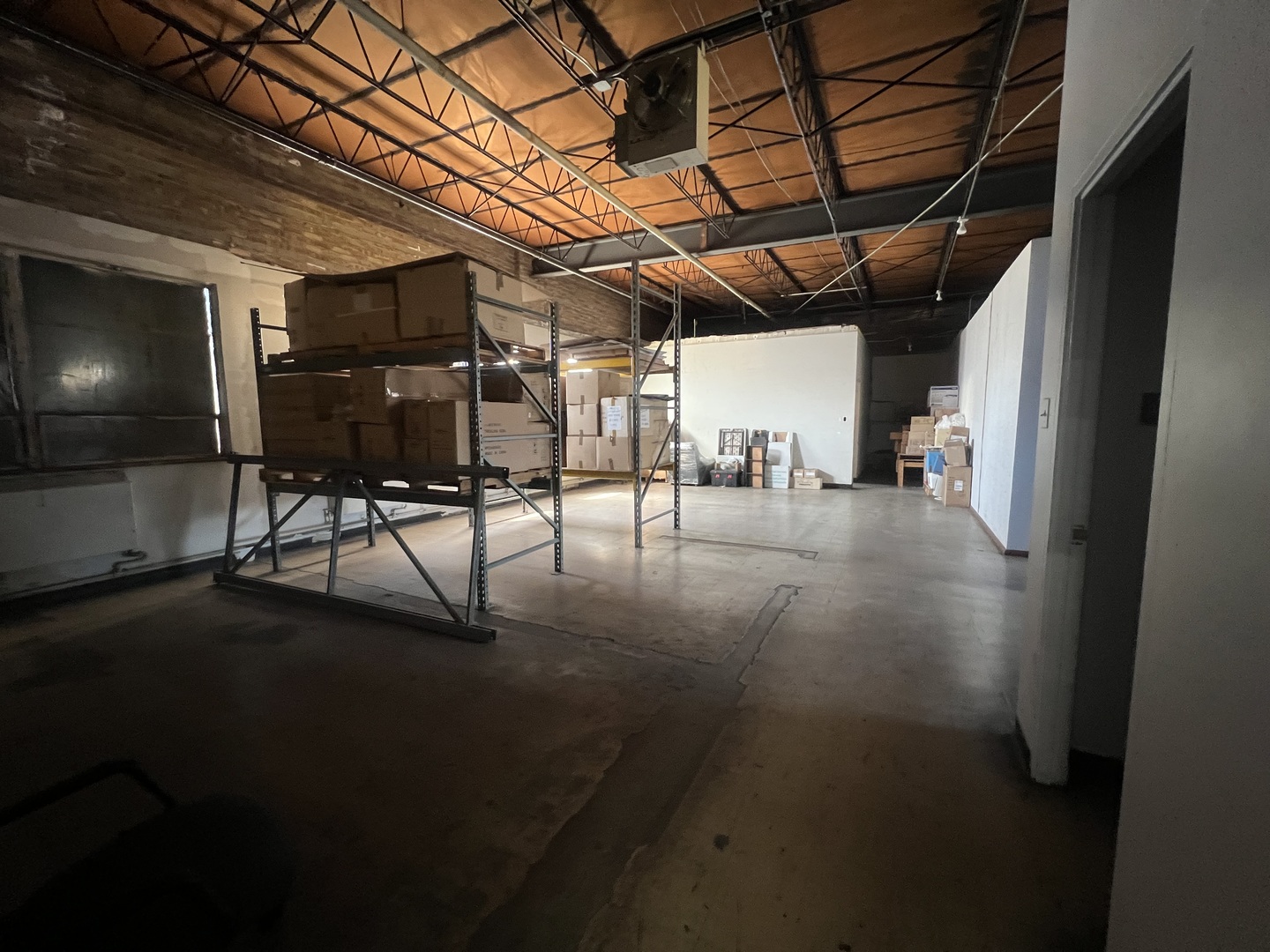 5447 N Wolcott Avenue Property Photo 9