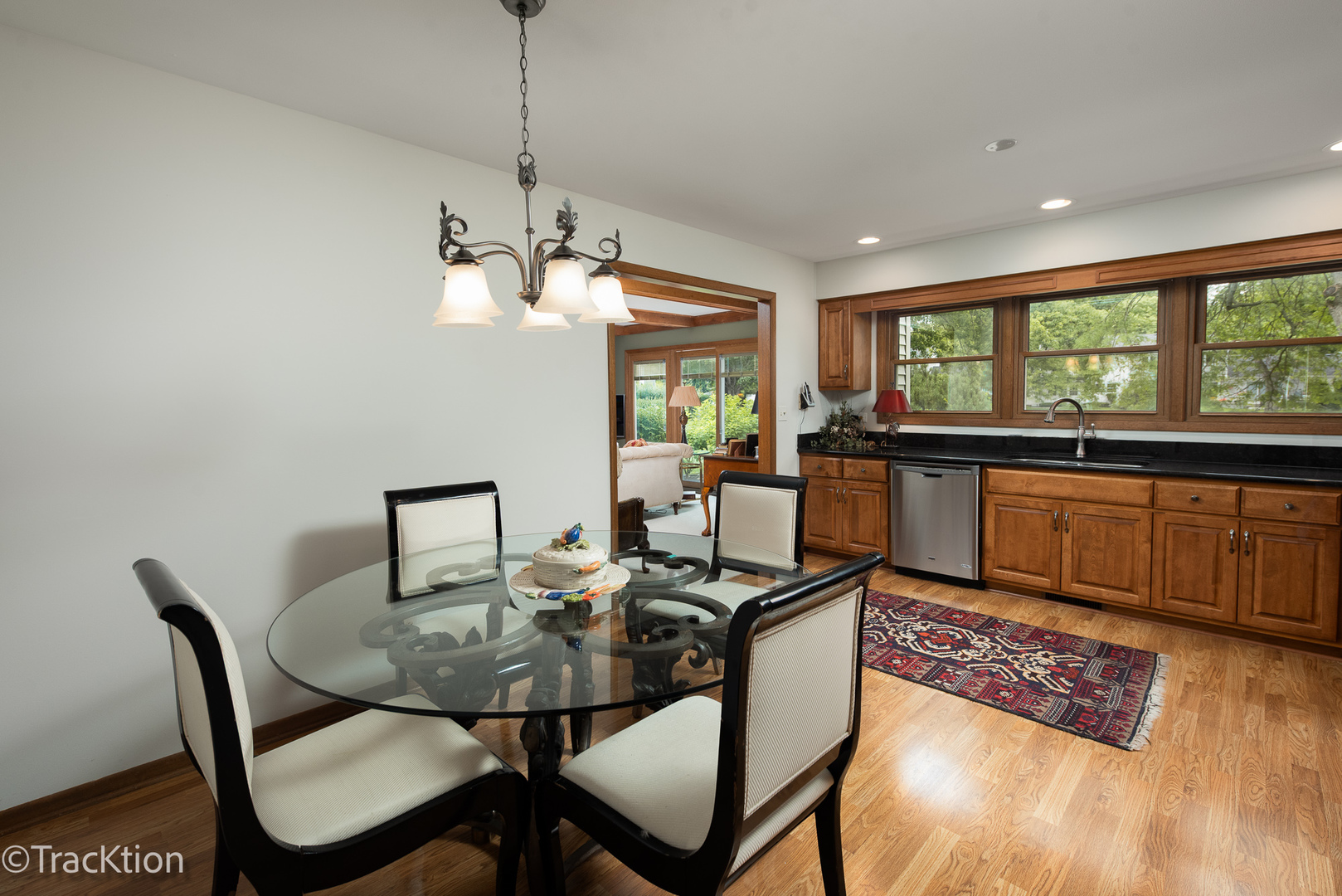 1229 W Bauer Road Property Photo 8