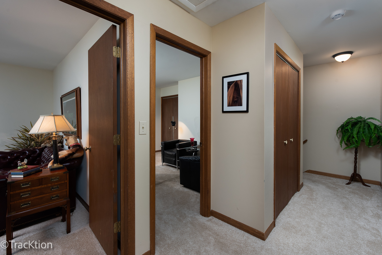 1229 W Bauer Road Property Photo 16