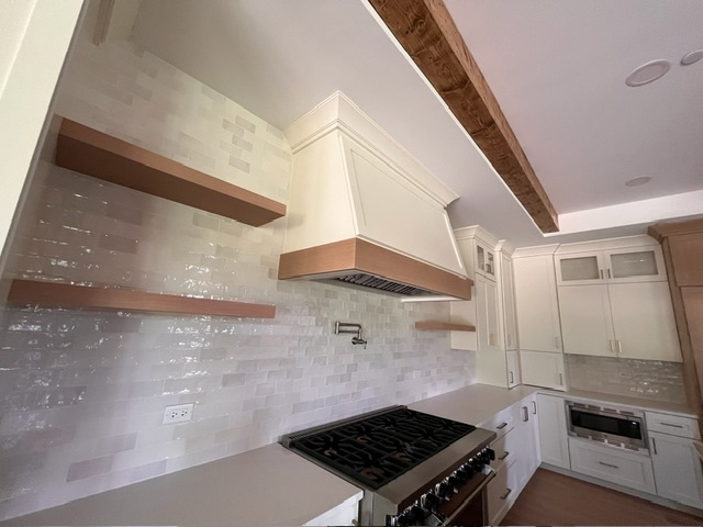 650 E Van Buren Street Property Photo 17