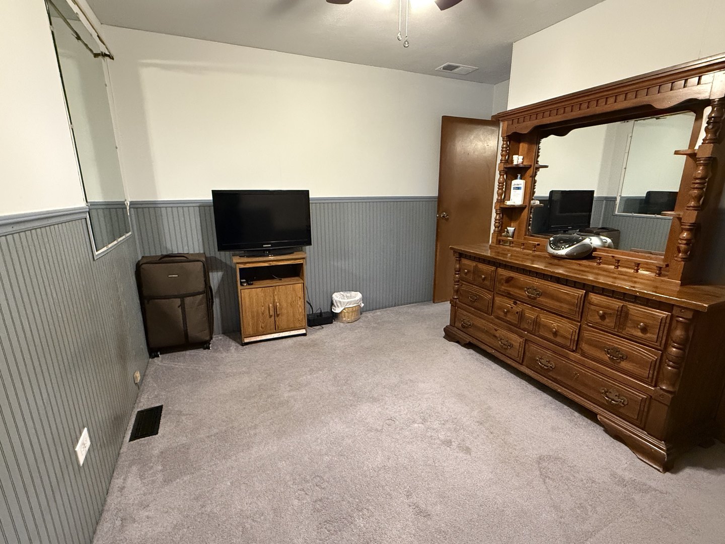 4447 Balmoral Drive Property Photo 3