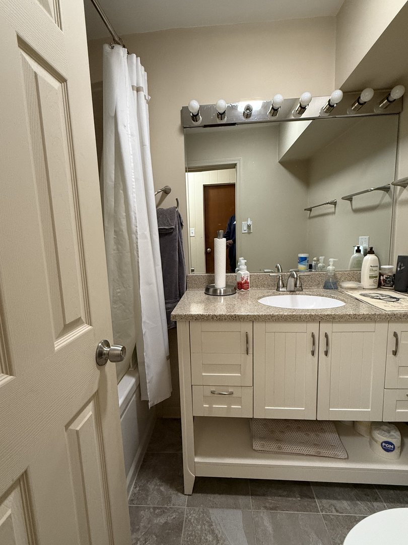 4447 Balmoral Drive Property Photo 4