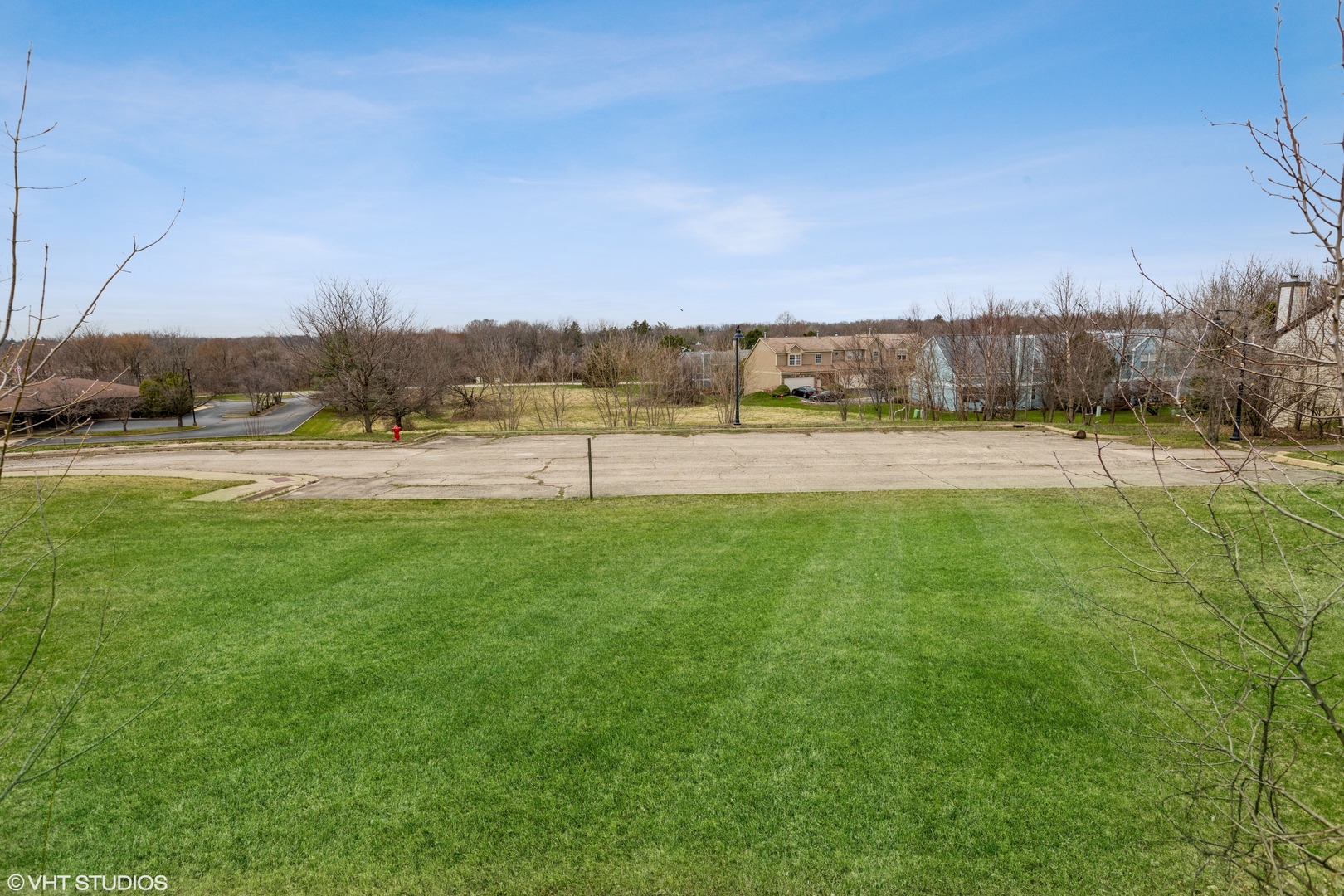 1188 E Algonquin Road Property Photo 3