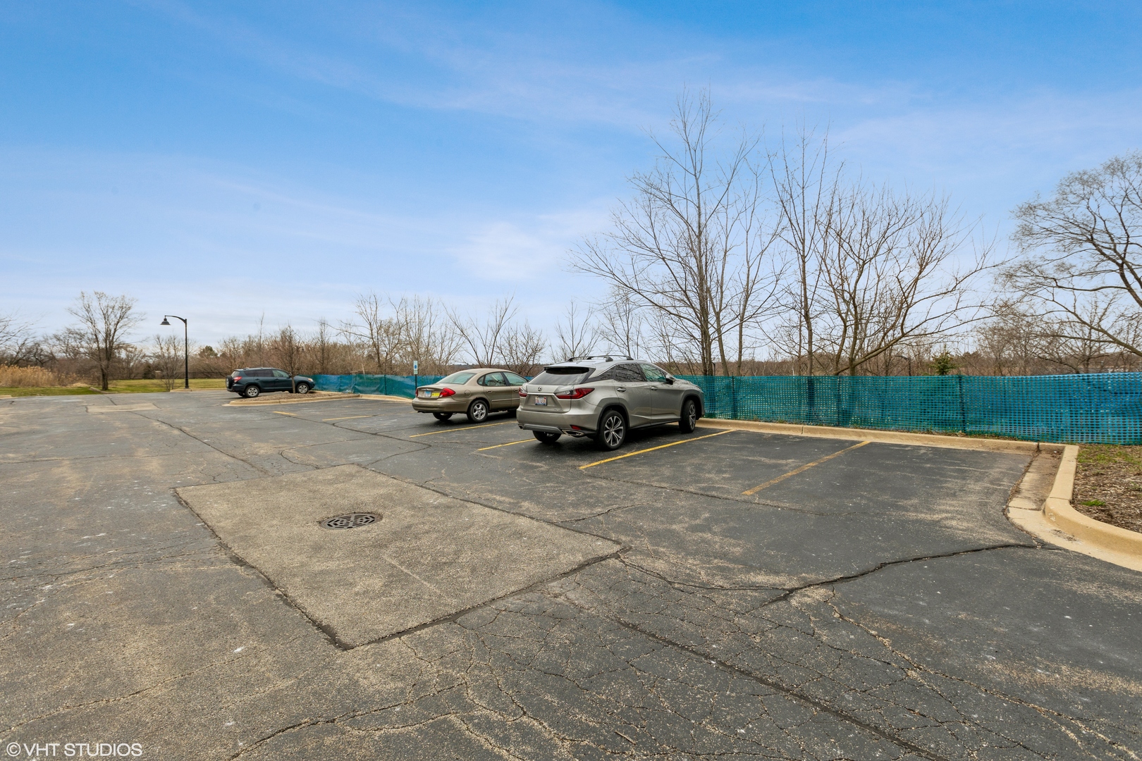 1188 E Algonquin Road Property Photo 4