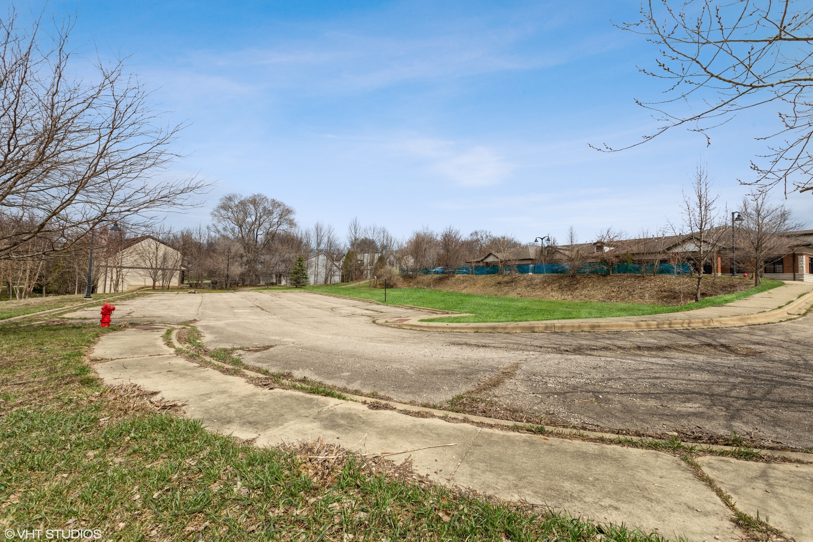 1188 E Algonquin Road Property Photo 6