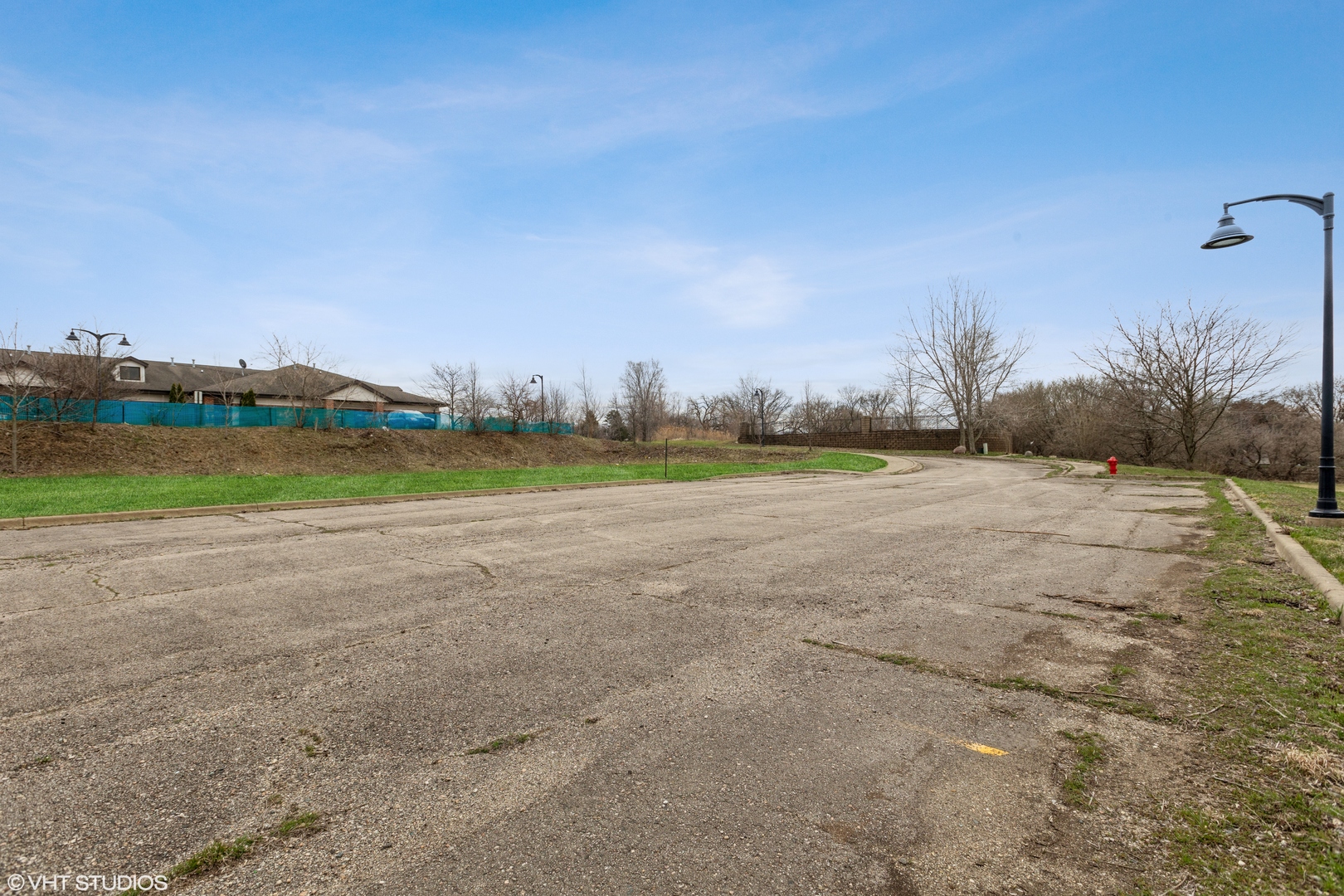 1188 E Algonquin Road Property Photo 8