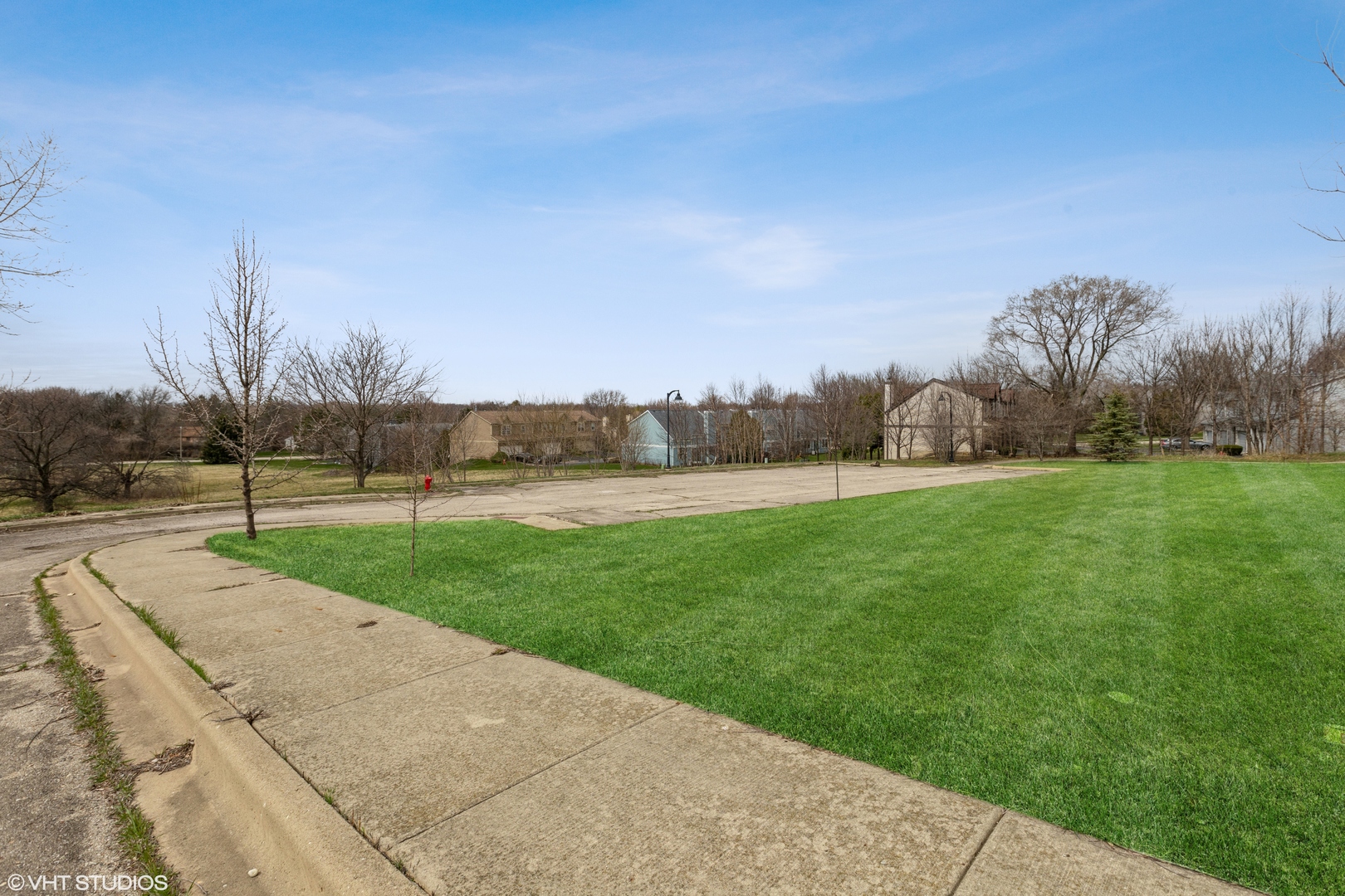 1188 E Algonquin Road Property Photo 9