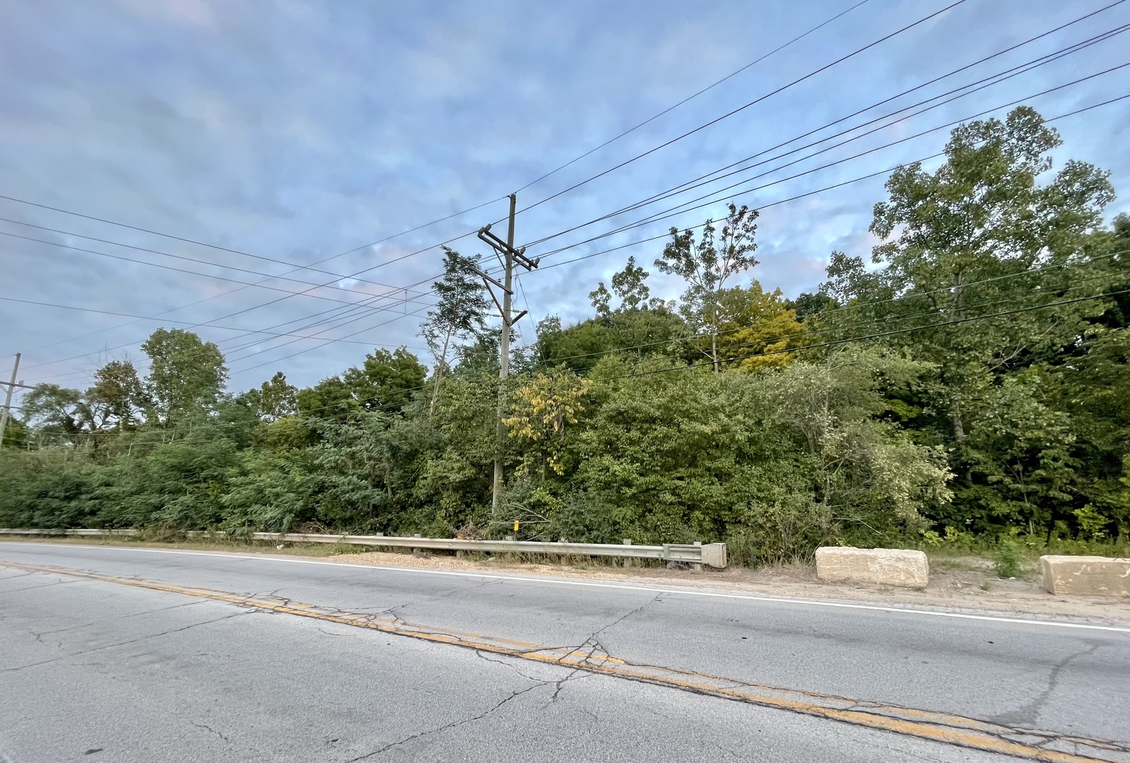 860 S River Street Property Photo 1