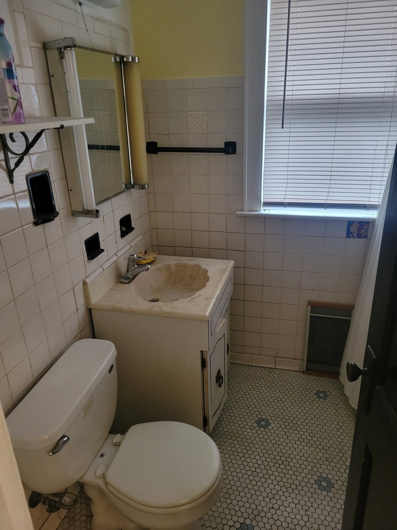 7950 S Indiana Avenue Property Photo 4