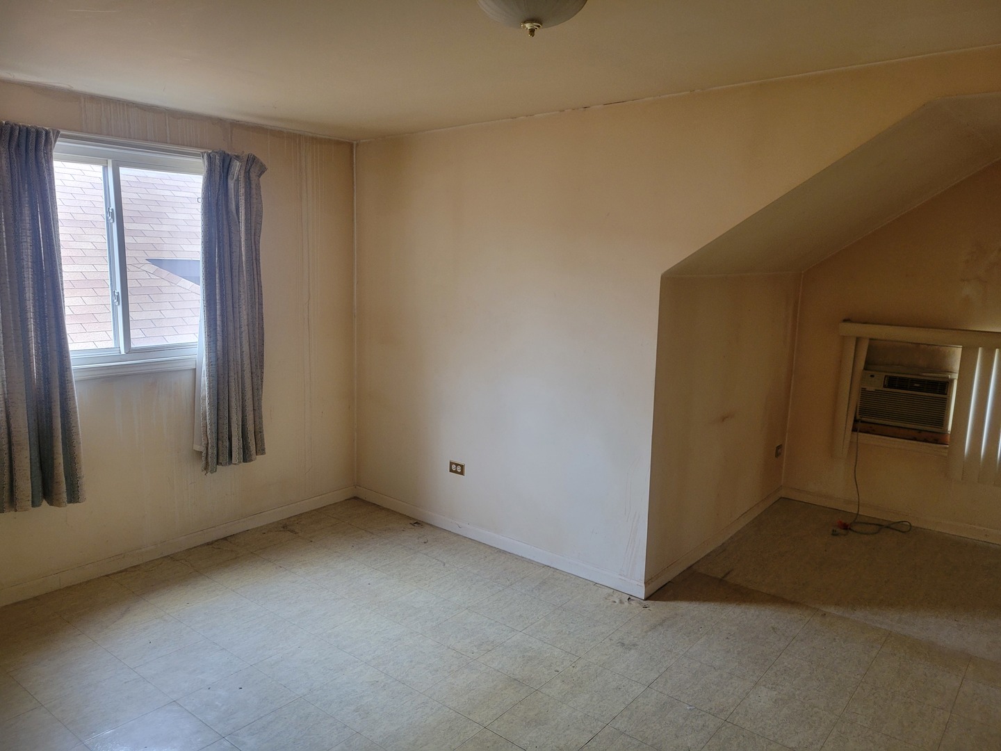 7950 S Indiana Avenue Property Photo 14
