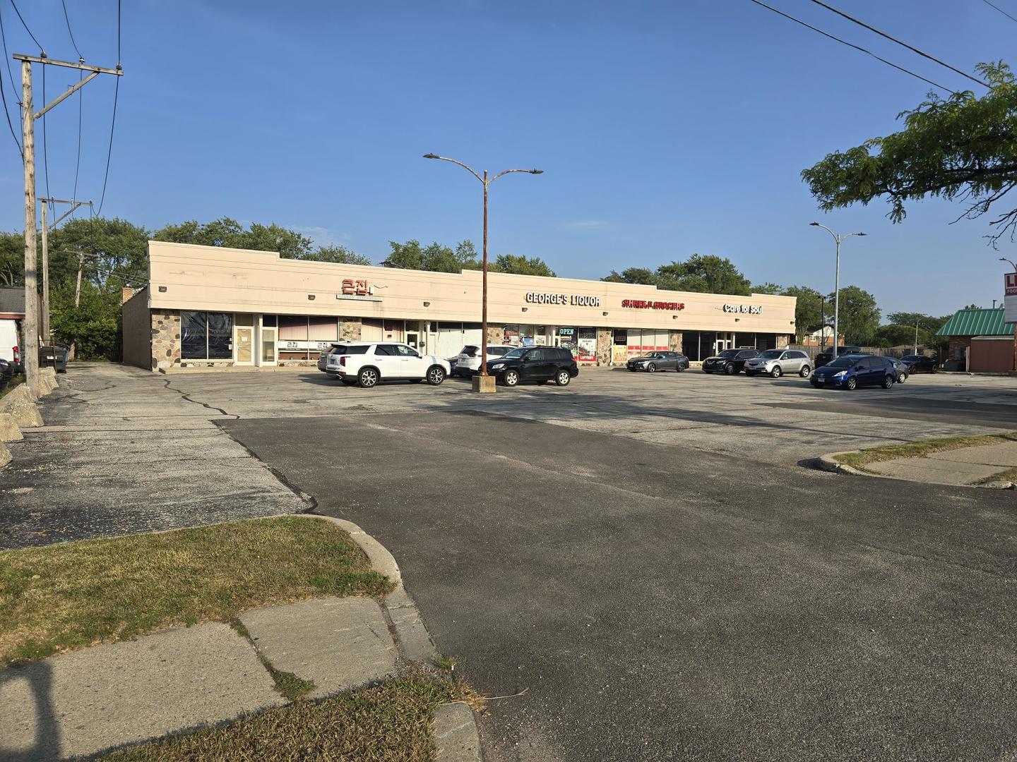 1185 Elmhurst Road Property Photo 8