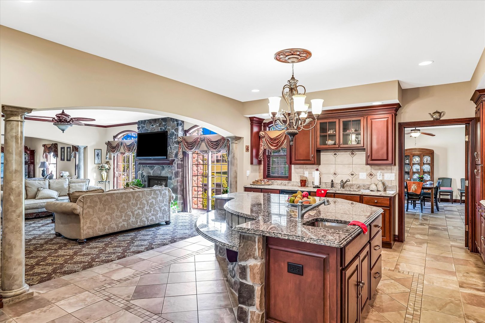 4703 W Kirby Avenue Property Photo 45