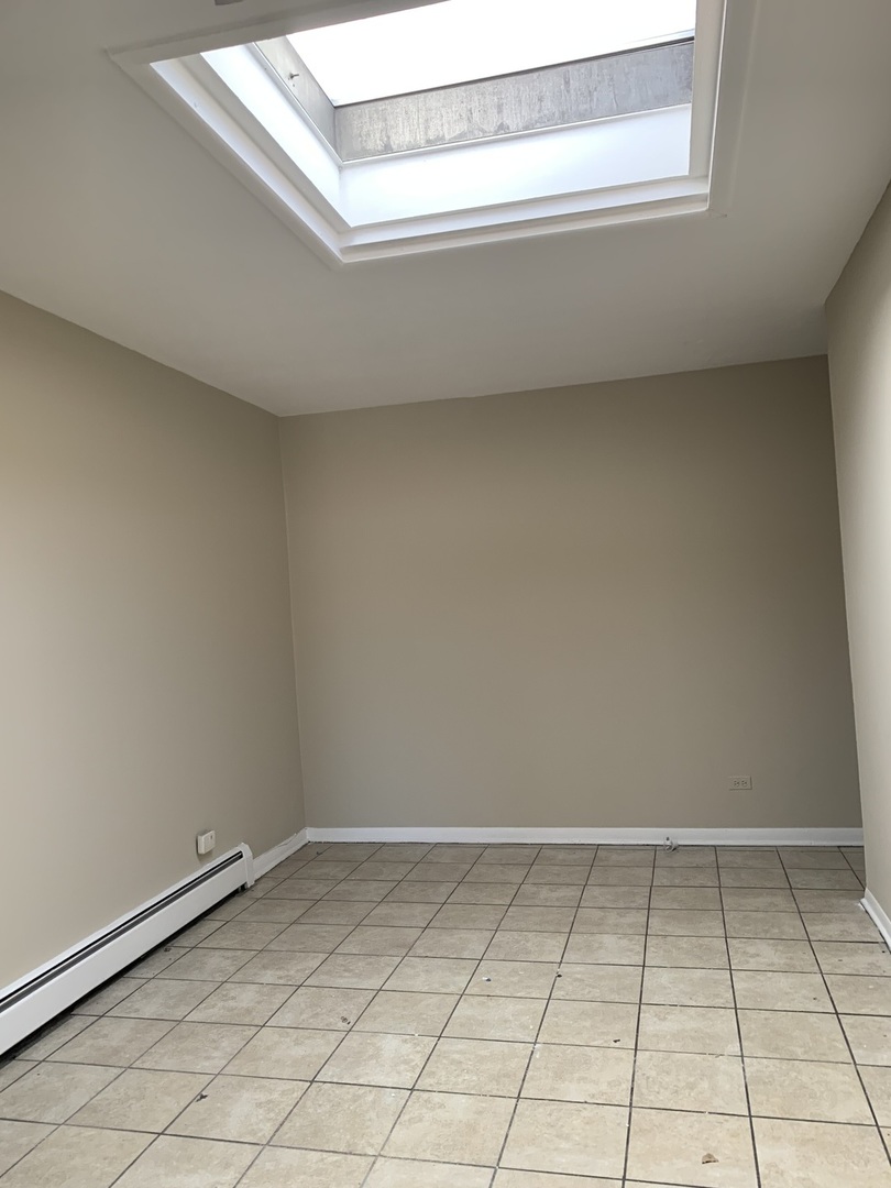 6050 S Pulaski Road Property Photo 8