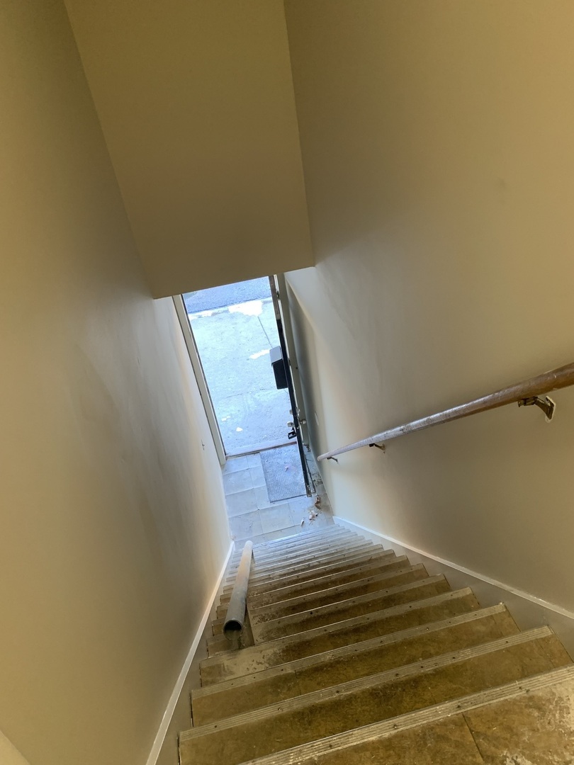 6050 S Pulaski Road Property Photo 10