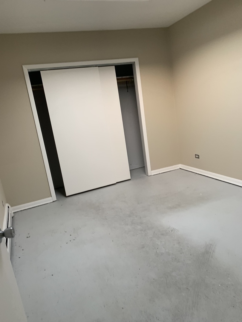 6050 S Pulaski Road Property Photo 11