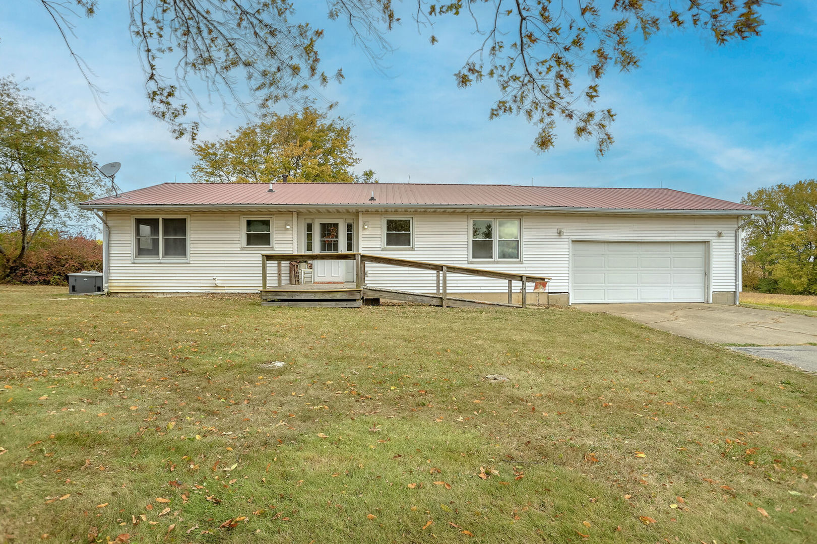 3269 County Road 1600 E Property Photo 1