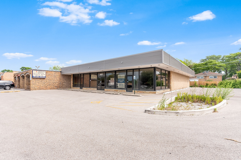 3921 W Touhy Avenue Property Photo 1