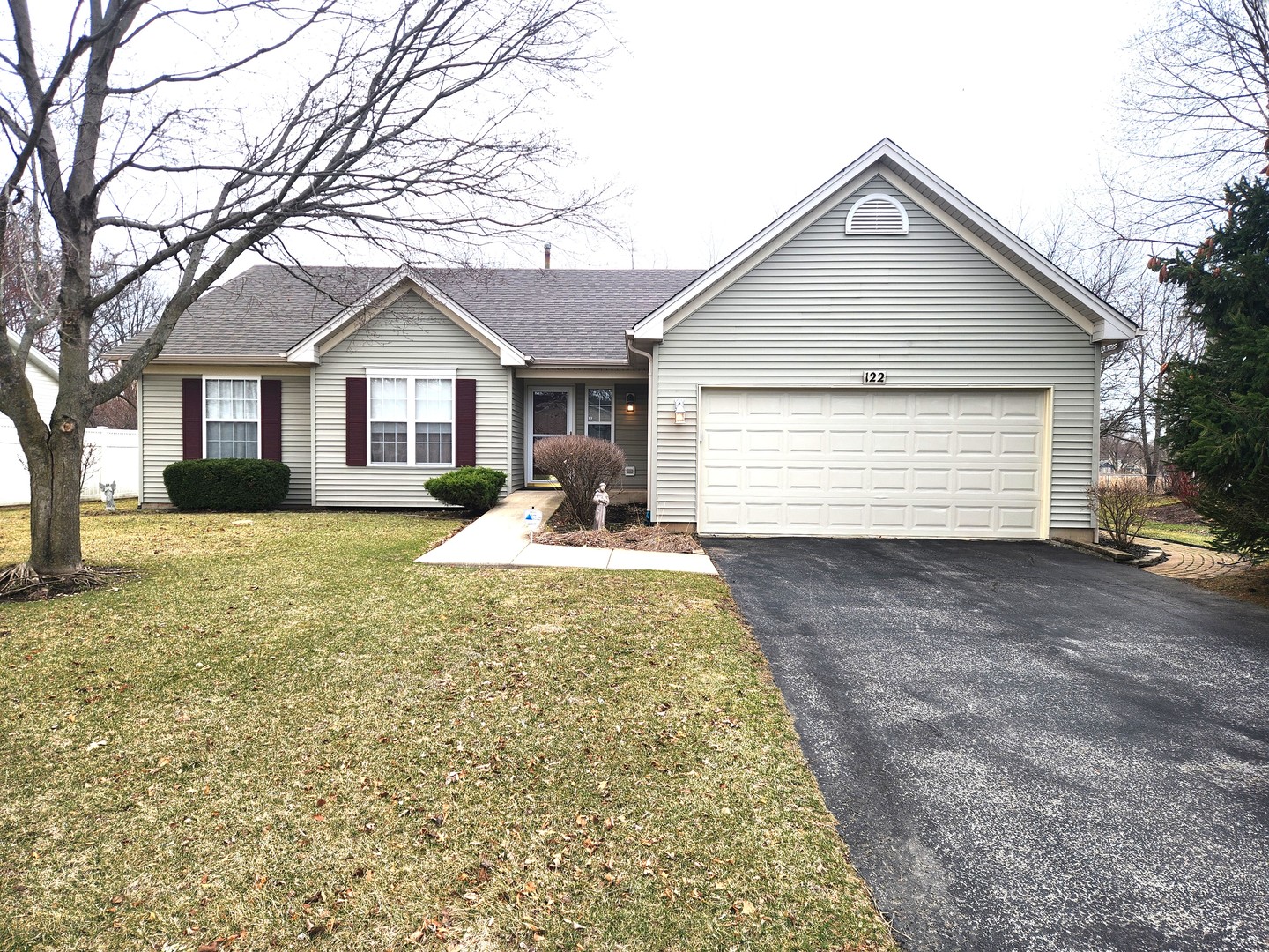 122 S Hankes Road Property Photo