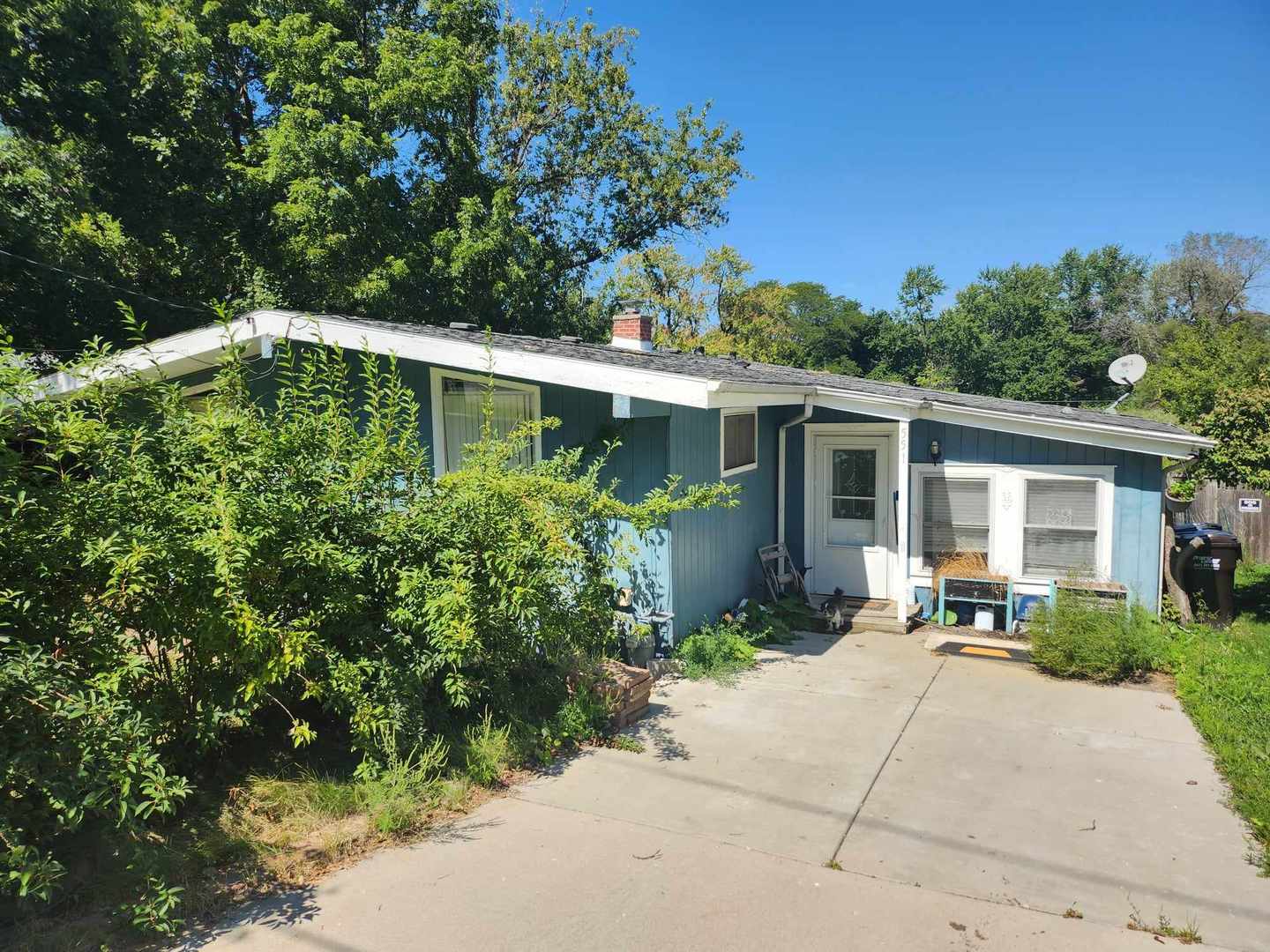 551 Kimball Avenue Property Photo 1