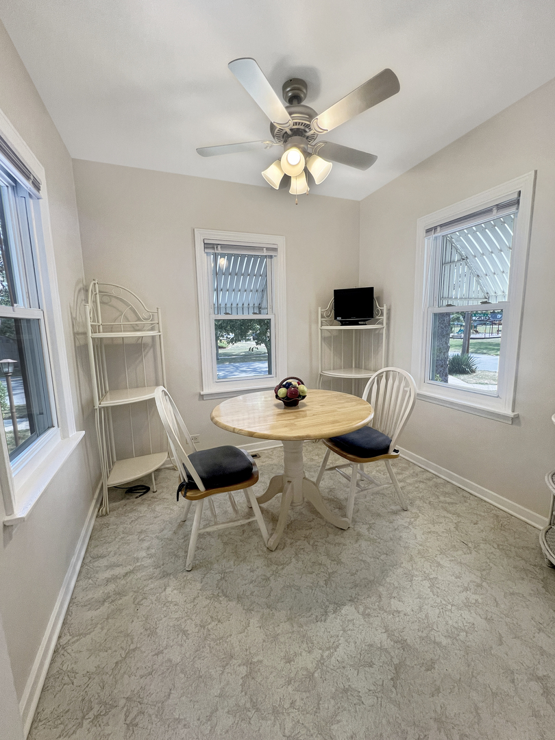 3328 N Schultz Drive Property Photo 12