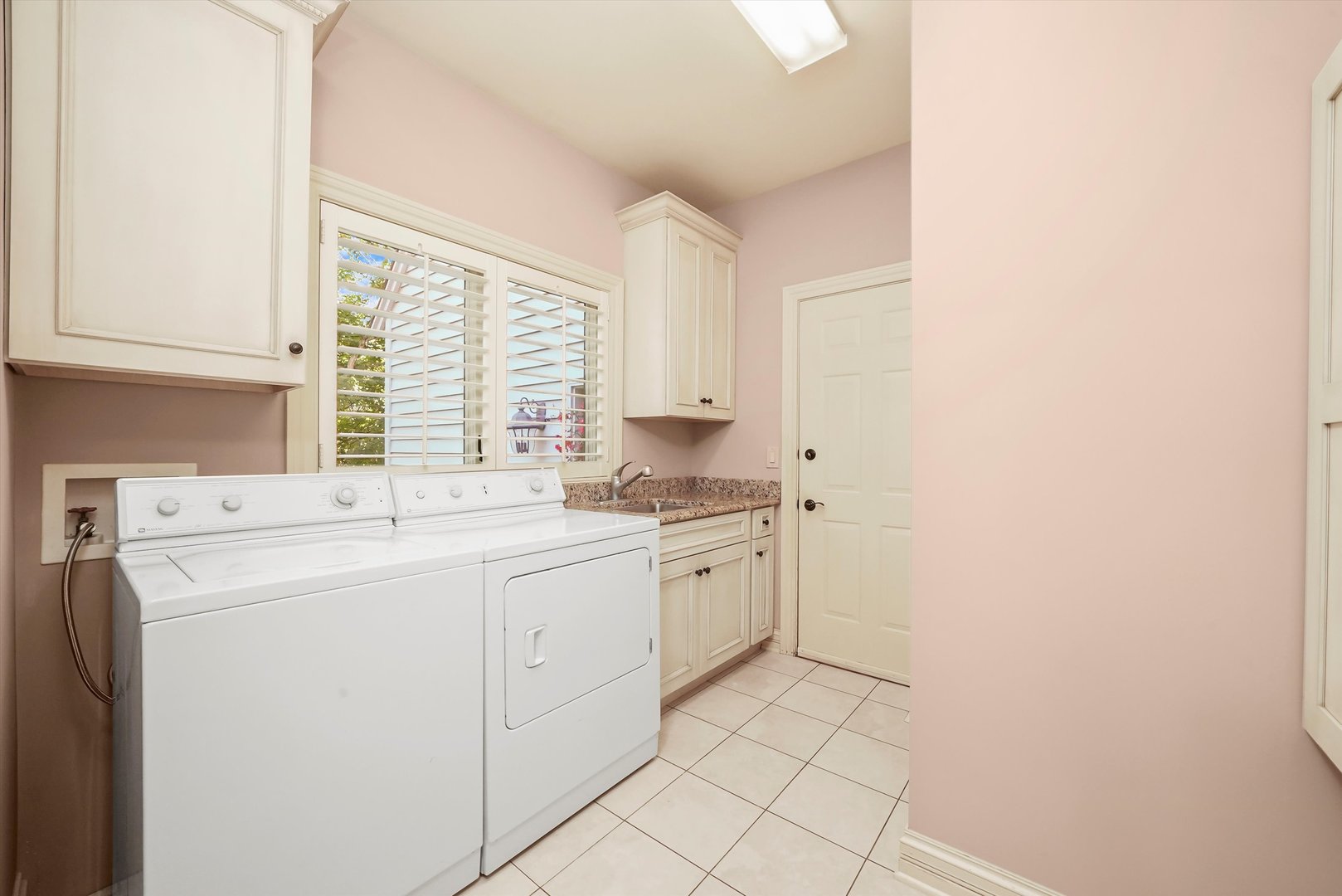 24 S Wynstone Dr Property Photo 33