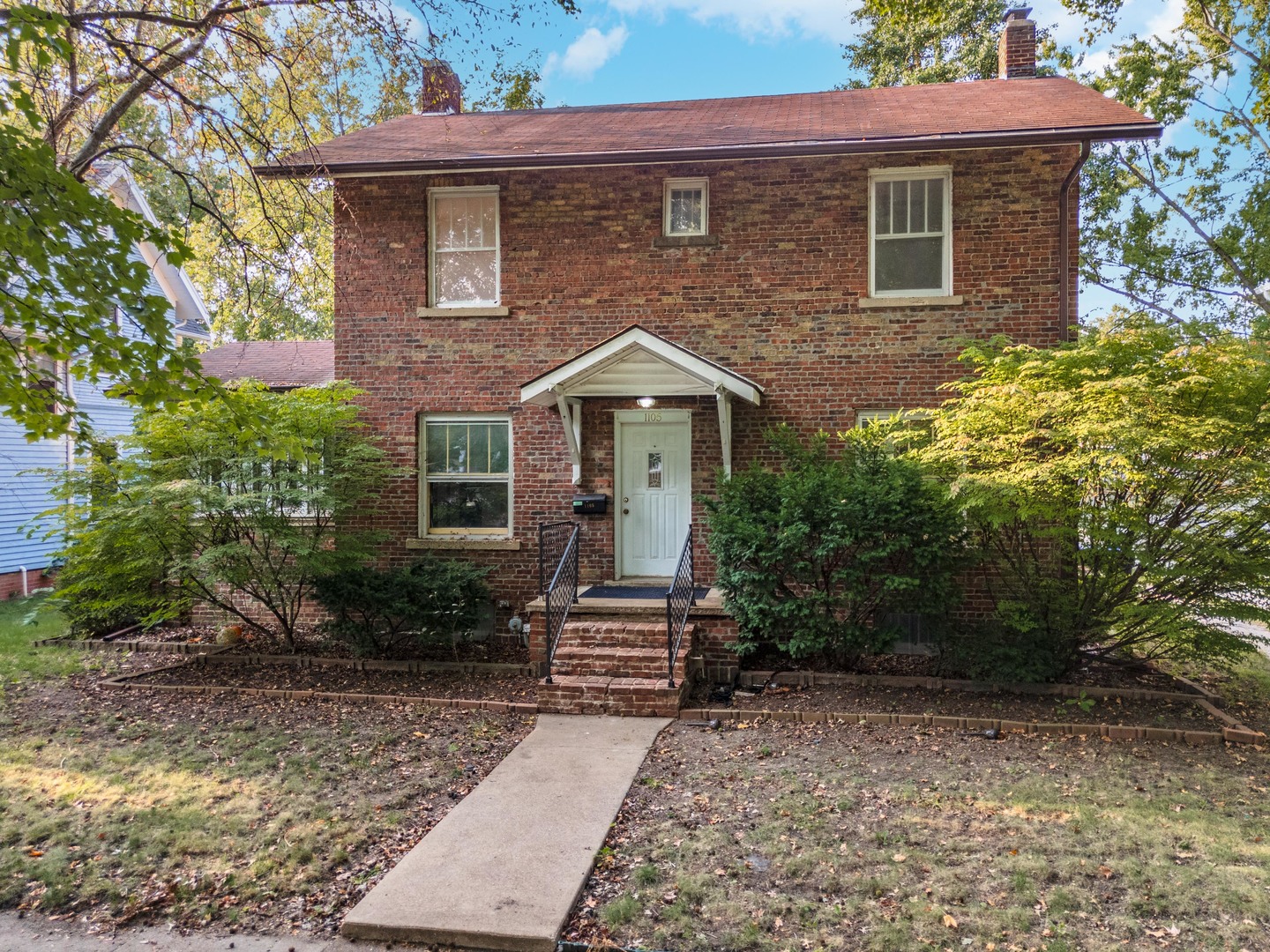 1105 E Olive Street Property Photo 1