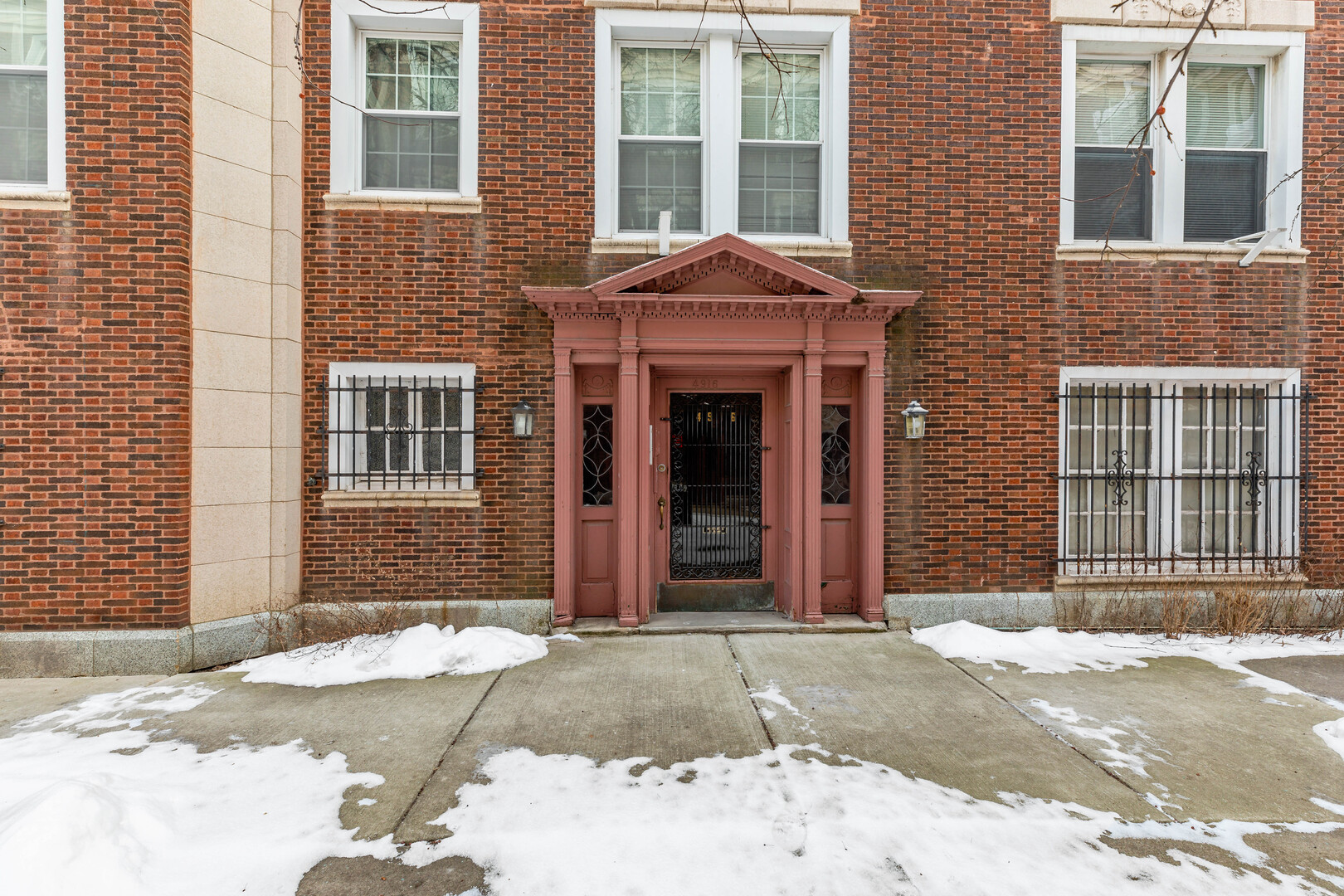4916 S Drexel Boulevard 3w Property Photo 3