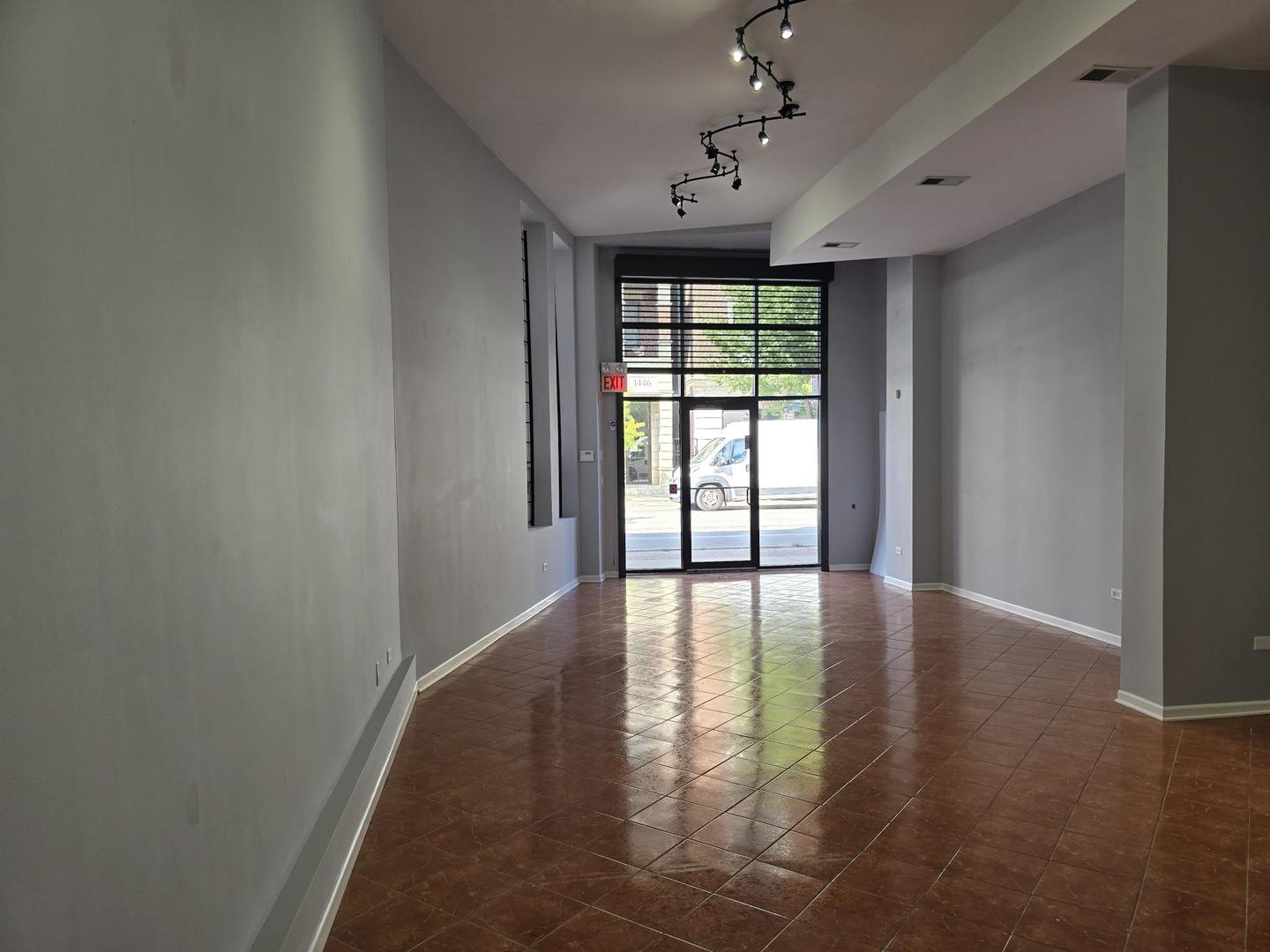 1449 W Fullerton Avenue Property Photo 5