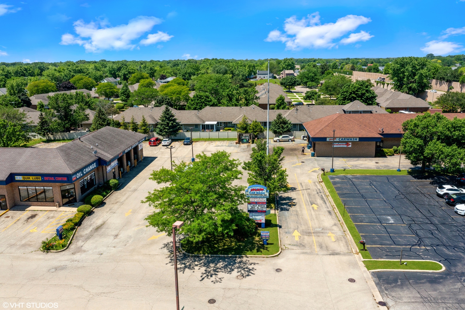 18 W Merchants Drive Property Photo 3